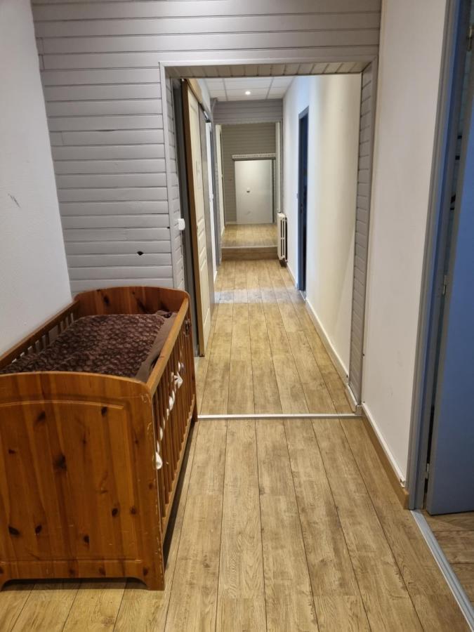 Chambres Individuelles Avec Cuisine Commune Tilloloy Exterior foto